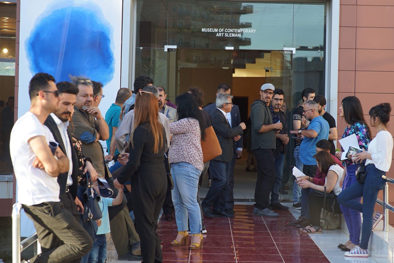 مدينة السليمانية تحتضن اول معرض للفن المعاصر – تصوير: ابراهيم فتاح